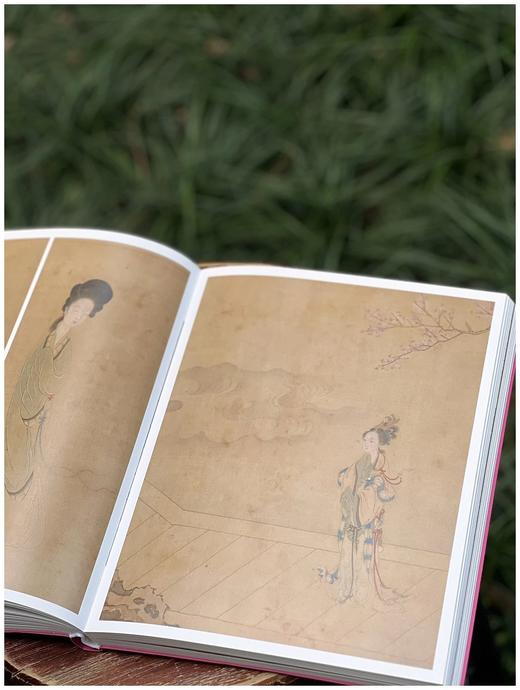 《千秋佳人》，编者:邢陆楠，16开，软精装，版张:15.5，故宫出版社2024年8月一版一印。定价320，售价256元。 商品图8