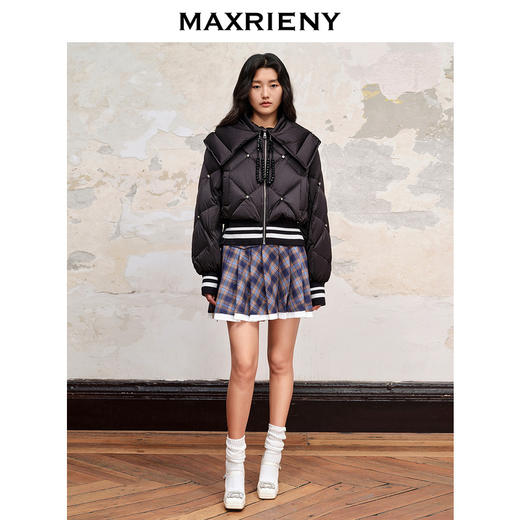MAXRIENY收褶大翻领星钻夹克羽绒服廓形截短版型女(货号:MC88DC510) 商品图1