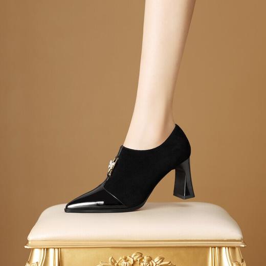 【预售5天】真皮单鞋羊翻皮复古尖头粗跟短靴女秋春季新款深口中跟及踝靴HY&H3501 商品图3