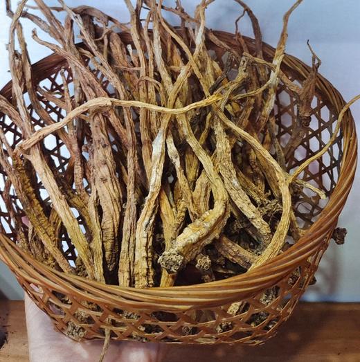 【野生党参】高黎贡野生党参 无人工干预 最小龄4年以上 高黎贡野党参海拔更高，生长周期更慢，根条普遍偏细，但是香味浓郁，有越陈越香的特性 商品图0