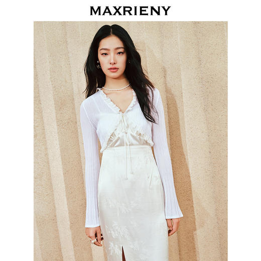 【商场同款】MAXRIENY气质复古感手工钉珠截短外套轻薄上衣女(货号:MS85JA251) 商品图2