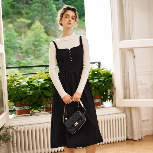 
OLrain欧芮儿法式黑色连衣裙女秋季2024年新款赫本风气质吊带裙子 商品图2