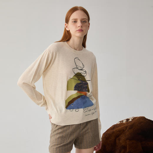 谜底圆领套头毛衣女2024冬款学院风趣味绣花宽松针织衫244MZ1897 商品图1