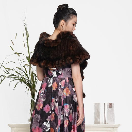 SIM GRACE 优雅夫人啡色纯手工双面编织水貂披肩 秋冬季宴会婚礼婚纱旗袍外搭精品 商品图2