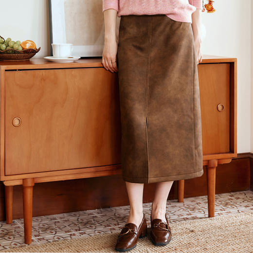 OLrain欧芮儿棕色A字半身裙女秋季2024年新款晕染开叉直筒裙 商品图2