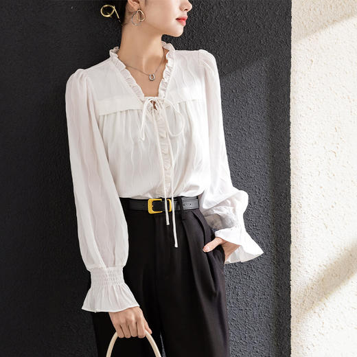 阿曼衣Avann 法式喇叭袖V领衬衫&简约西装裤 日常通勤 宽松简约 商品图9