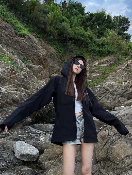 始祖鸟GammaMX软壳冲锋衣（MG） 商品图1