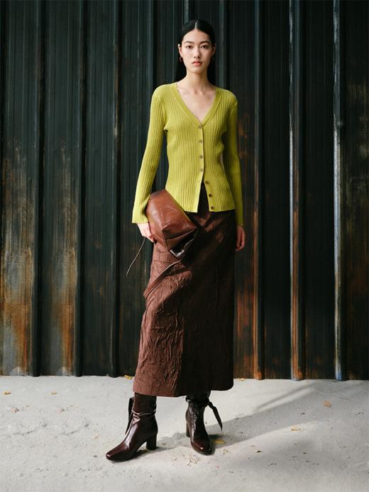 LIYIHAN 24秋季新款立体咖色麂皮压褶直筒半裙后开叉高级气质潮流 商品图2