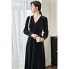 剩S 【现货】米思阳2026春季新款赫本风复古高级感丝绒连衣裙气质小黑裙女4090 商品缩略图1