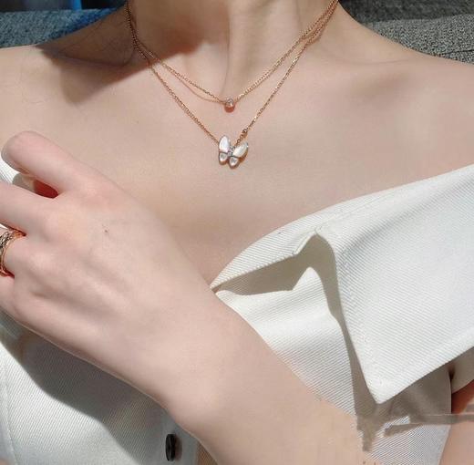 卡家*独钻飞碟锁骨链，也是返单率很高的款式，今年的*工艺，加的20分钻，日常又不失气质款，细节部分大家看图，整体五层全部纯CNC精雕，拒绝任何麻点。（SJ） 商品图14