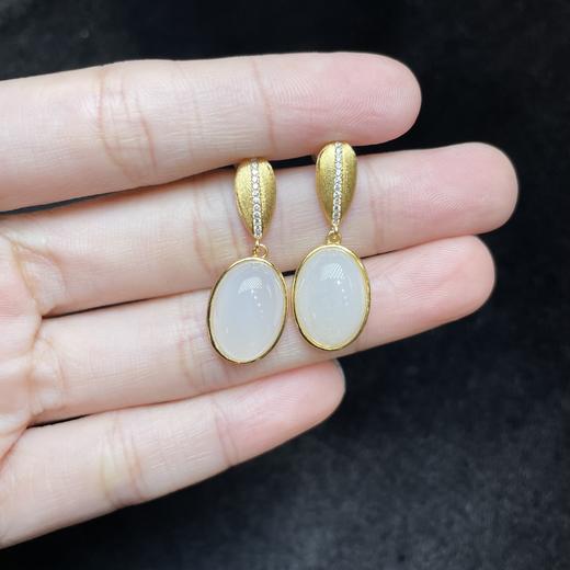 玉美人菲菲HZ/s925和田玉耳钉 商品图0