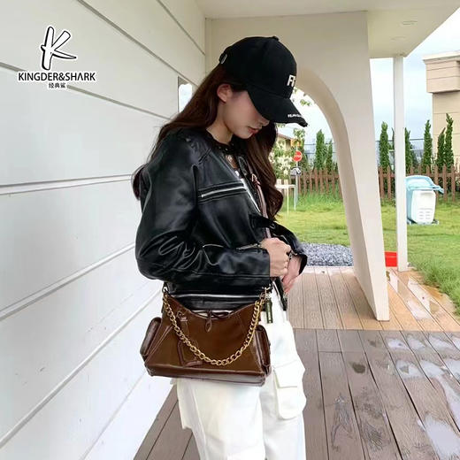 经典鲨2024年秋季新款潮流色安可拉红气质单肩斜挎女士手提包KGB17-D355511 商品图4