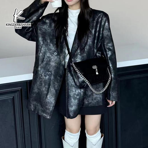 经典鲨2024年秋季新款时尚气质大容量单肩斜挎链条包KGB37-D360821 商品图5