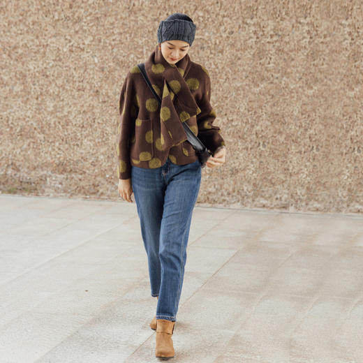 绽放旅行女装747朵/早秋彩色波点提花多色复古圆领舒适毛呢短外套 商品图3