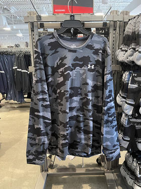 Under Armour/安德玛 男士春秋宽松薄款迷彩圆领运动套头长袖卫衣