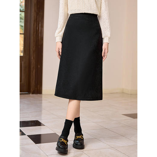 【年终特卖】熙世界黑色毛呢半身裙中长款通勤后开叉a字直筒裙2025秋冬新款 商品图3