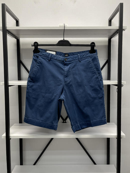 HUGO BOSS/胡戈波士 男士夏季黑标棉混纺斜纹布微弹休闲短裤 商品图4