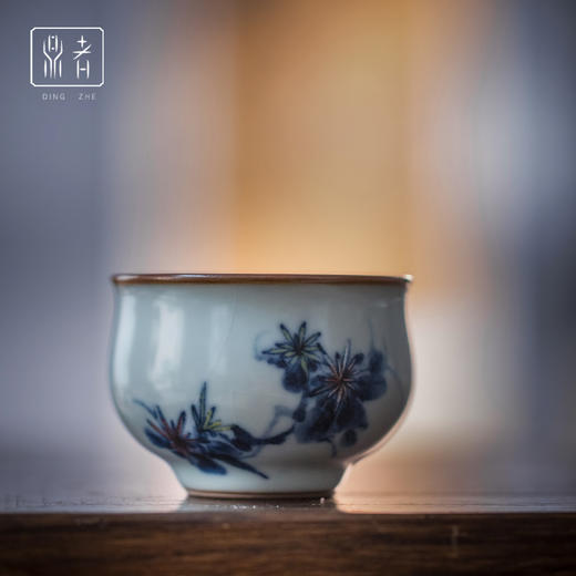 问鼎鼎者青花溪云杯(麻雀平安)（菊花）（红梅报春）（缺货） 商品图1