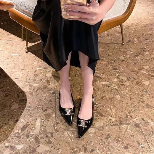 赛琳夏季银色凯旋门系列！新款银色尖头高跟鞋（HC） 商品图5