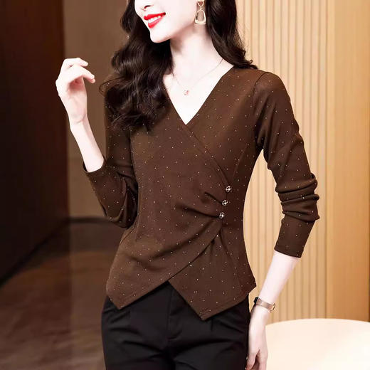 洋气百搭亮丝烫钻，交叉V领长袖网纱打底小衫KQL- E37M2828 商品图2