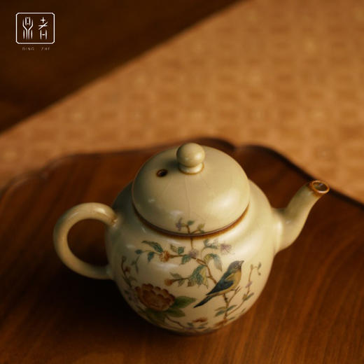 问鼎鼎者汝瓷蓬留壶（绘画蹄鸟知春）（缺货） 商品图0