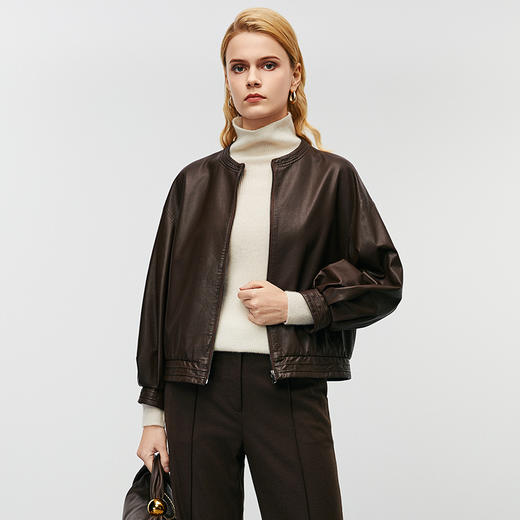 EITIE爱特爱冬季新款廓形复古圆领显瘦百搭纯色皮衣外套8093713 商品图2