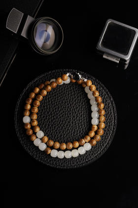 沉香和田玉项链