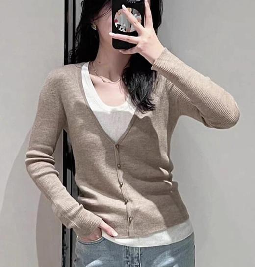 人手必入  撞色假两件打底衫  单穿打底皆可  层次感撞色针织衫 商品图0