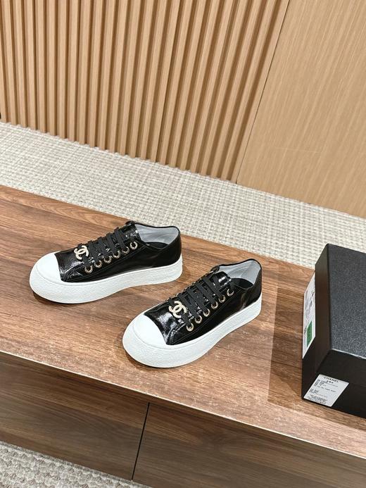 香奈儿2024/ss新款休闲鞋滑板鞋（UY*VX） 商品图3