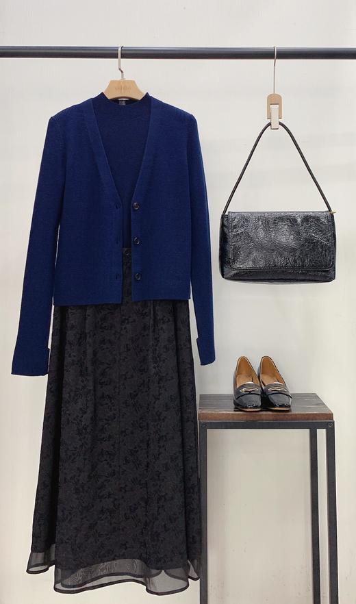 坑条V领羊毛开衫 商品图6