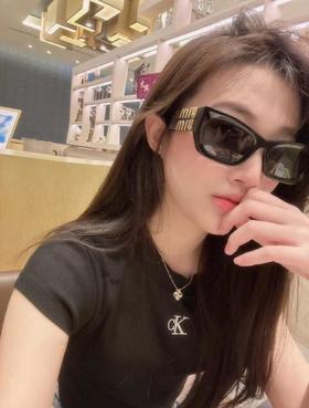 缪缪SMU09W字母镜腿太阳镜墨镜（SLB）