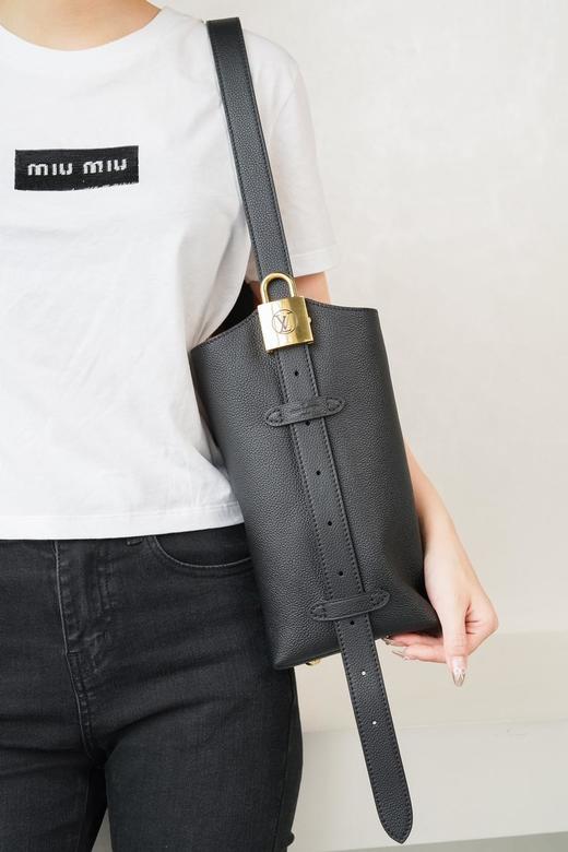 驴家LowKeyHobo小/中号手袋（HH） 商品图9