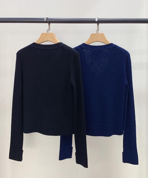 坑条V领羊毛开衫 商品图5