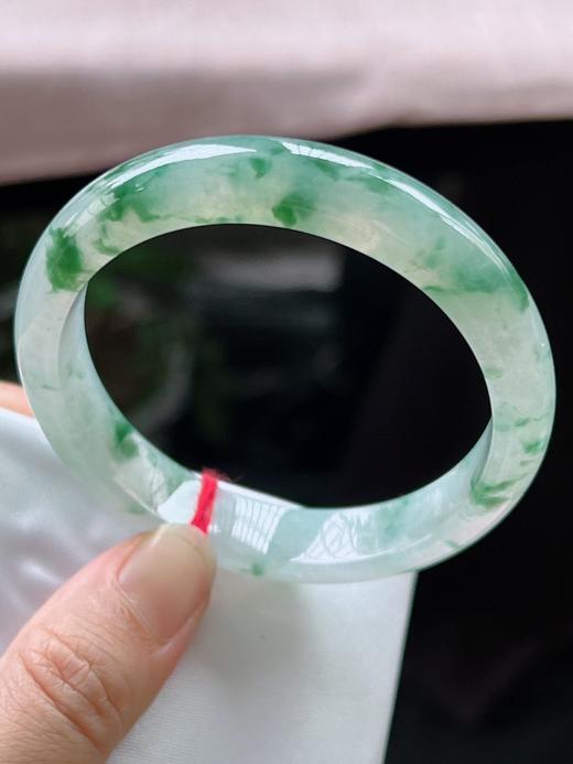 56圈口翡翠手镯 商品图1