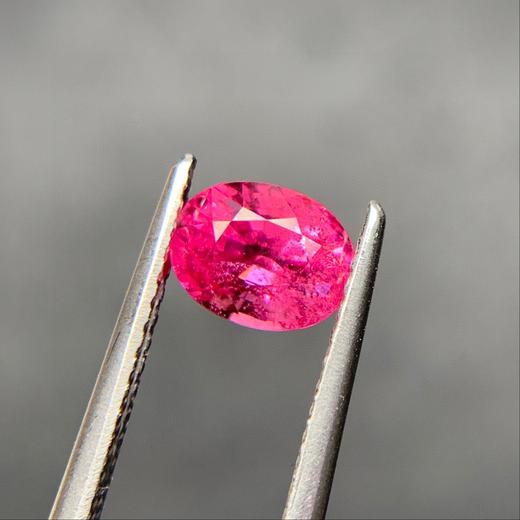 1.04克拉马亨盖尖晶 商品图1