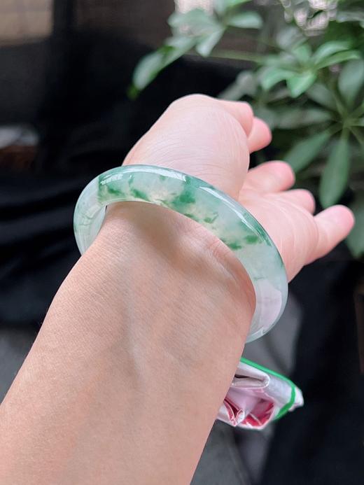 56圈口翡翠手镯 商品图0