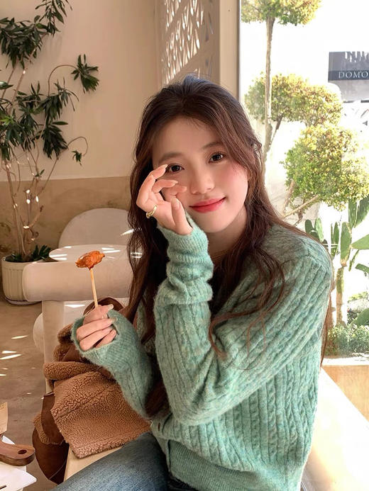 比羊绒还软的开衫 商品图3