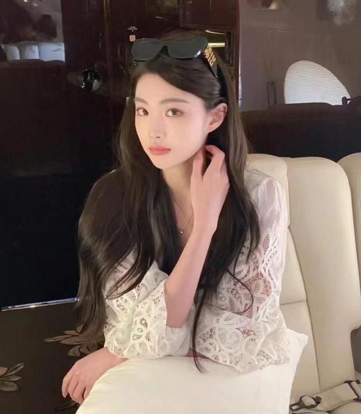 缪缪SMU09W字母镜腿太阳镜墨镜（SLB） 商品图1