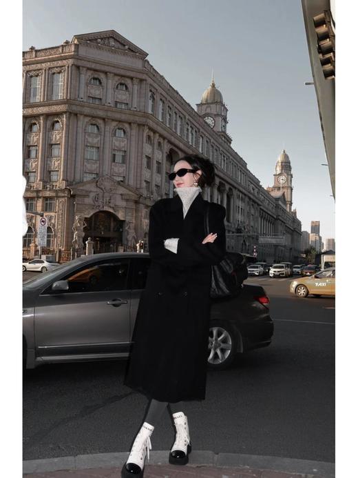 香奈儿厚底短靴超显腿长，超级推荐鞋舌Chanel金属字母，鞋头双C刺绣（HC） 商品图1