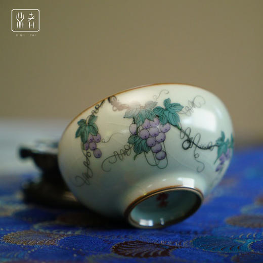 问鼎鼎者汝瓷粉青平口杯（绘画花晨月夕）平口杯（绘画珠圆玉润）（缺货） 商品图2