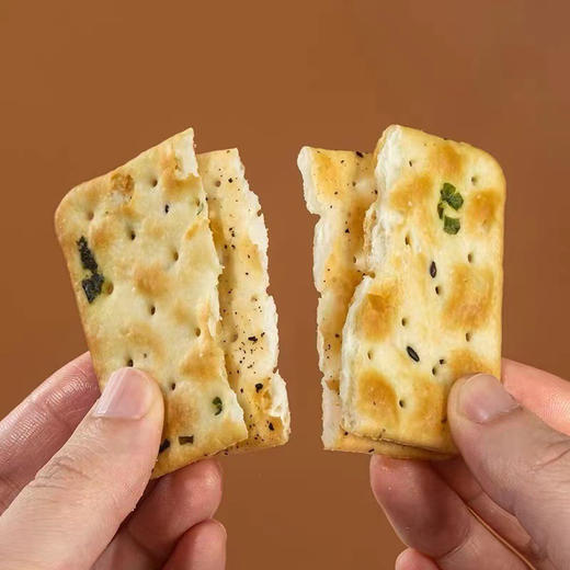 240克奇亚籽苏打饼干袋装 休闲零食咸味饼干 商品图2