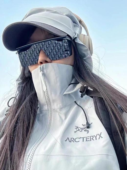 迪奥高版本字母logo太阳镜M1U（SLB） 商品图1