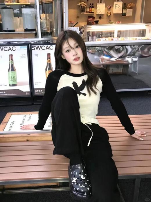 势必大热！代购级SMFK&CROCS联名厚底洞洞鞋，美式甜心辣妹穿搭，黑白配诠释的高级感*，对小个子太友好了，谁能拒绝原地*鞋！（HY） 商品图13