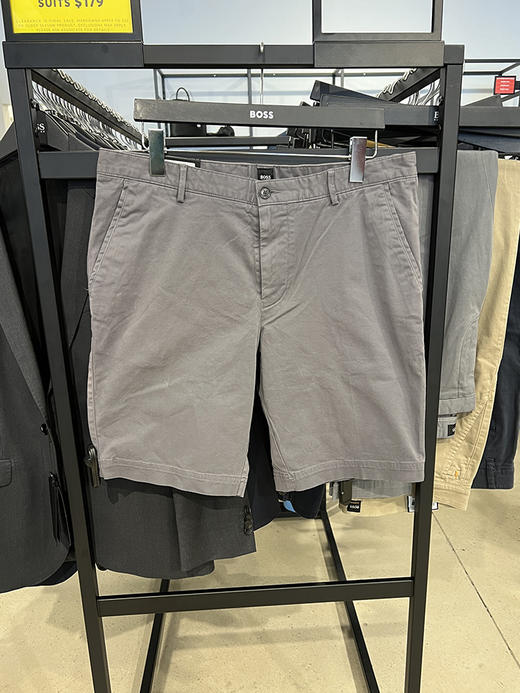 HUGO BOSS/胡戈波士 男士夏季黑标棉混纺斜纹布微弹休闲短裤 商品图0
