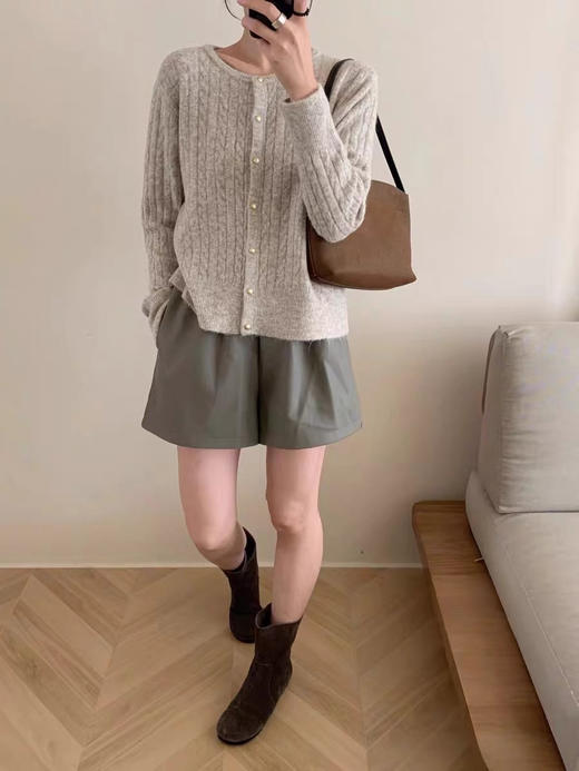 比羊绒还软的开衫 商品图9