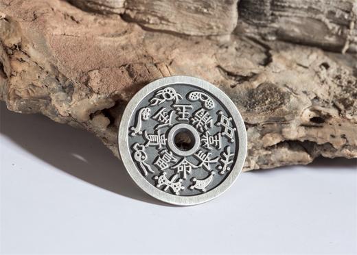 矩德泉坊 纯银手作 长命富贵金玉满堂背浮雕（2.5厘米版） 057 商品图5