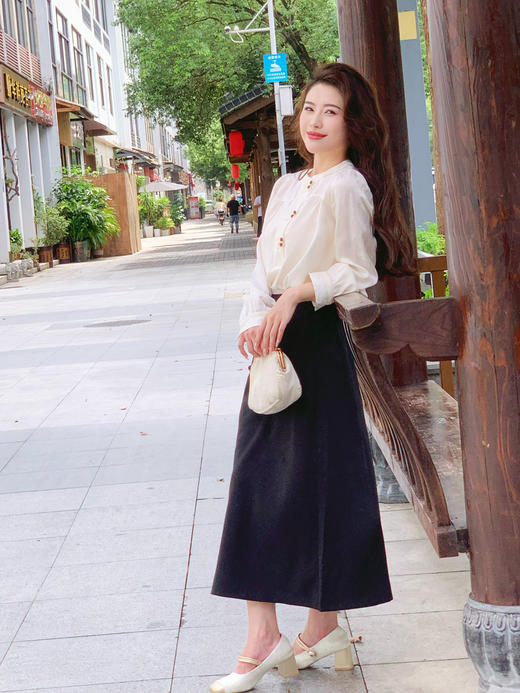 【百图lulu定制】【灯笼中式衬衫】灯笼纽扣 牡丹提花 缎面 新中式 长袖衬衫 商品图3