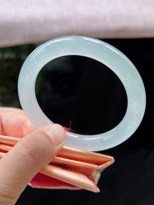 53圆条白月光翡翠手镯 商品图5