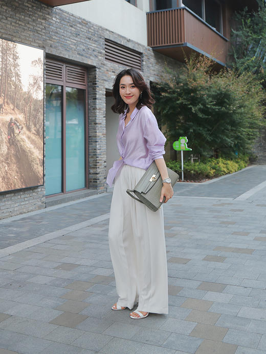 “蝉翼流光”法式极简风扭褶设计 宽松微透感衬衫 商品图1