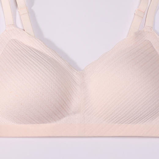 都市丽人内衣Vbra肌理提花中厚文胸3/4杯三排扣无钢圈LBT6N8 商品图4